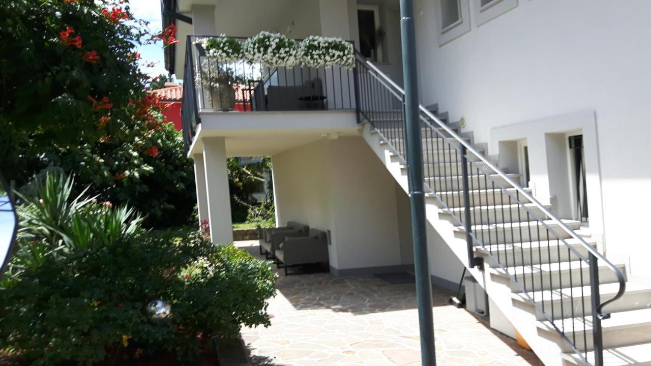 Apartment Laguna 33 Изола Экстерьер фото